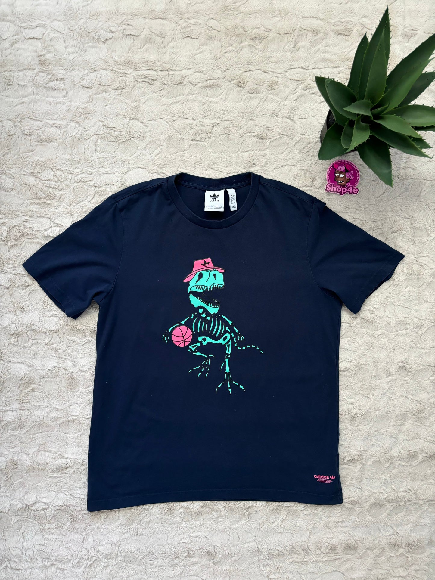 Adidas T-Shirt