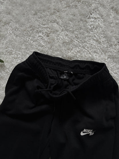 Nike SB TrackPants