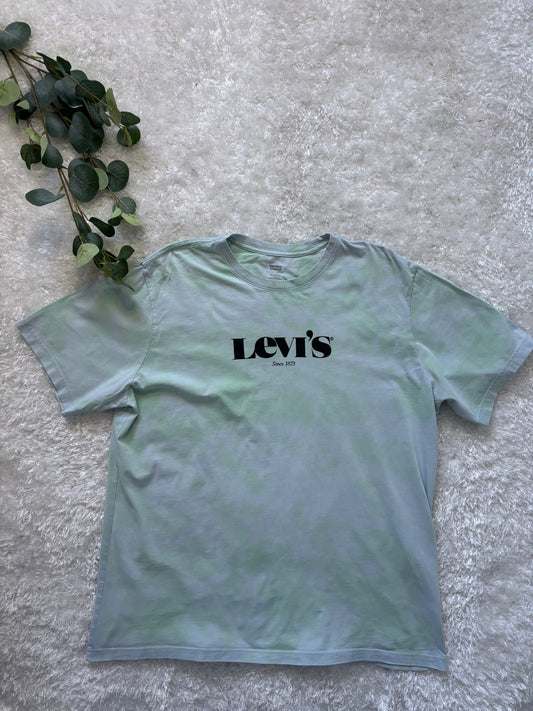 Levi’s Tee
