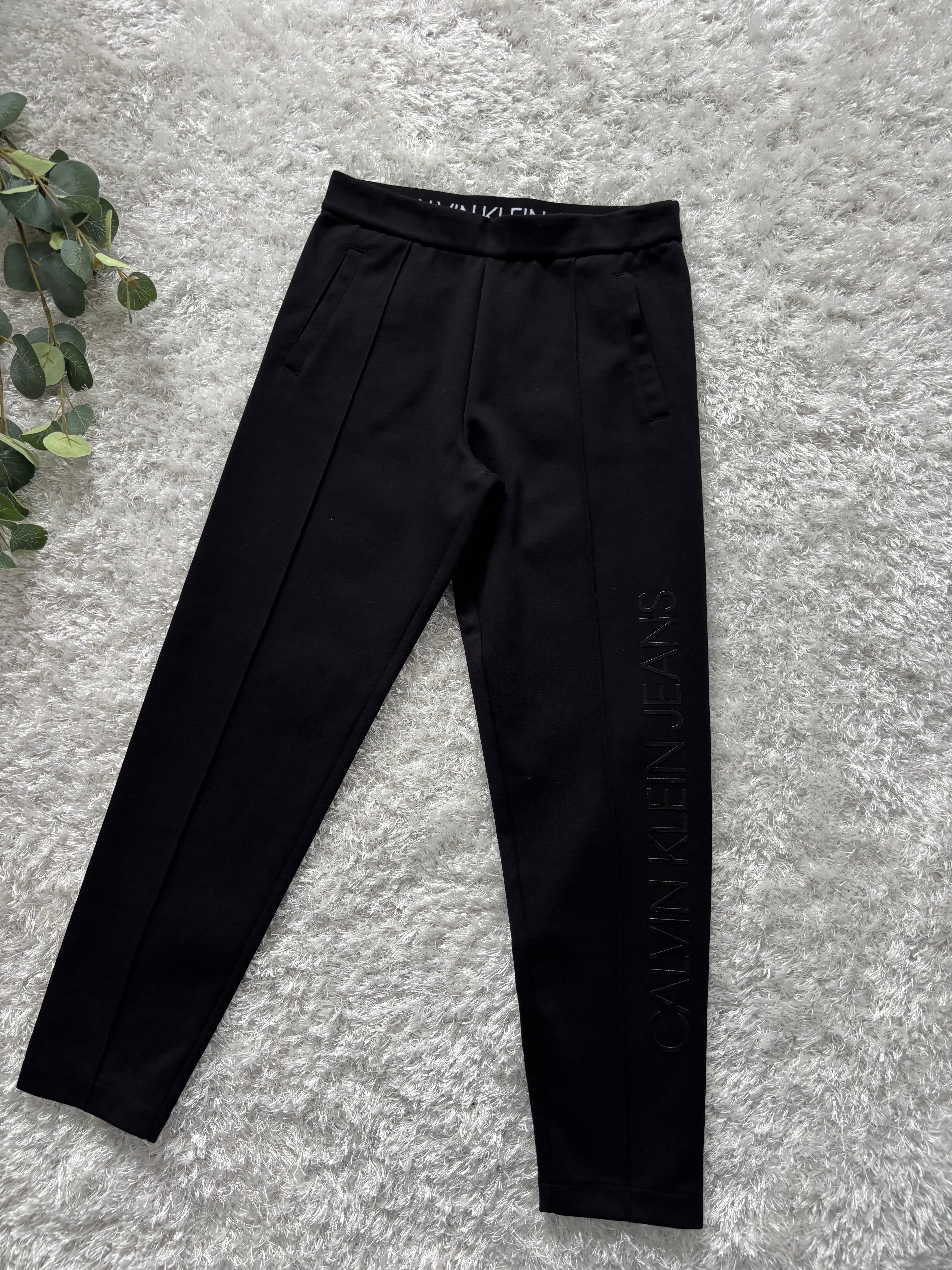 Calvin Klein Pants (Дамско)