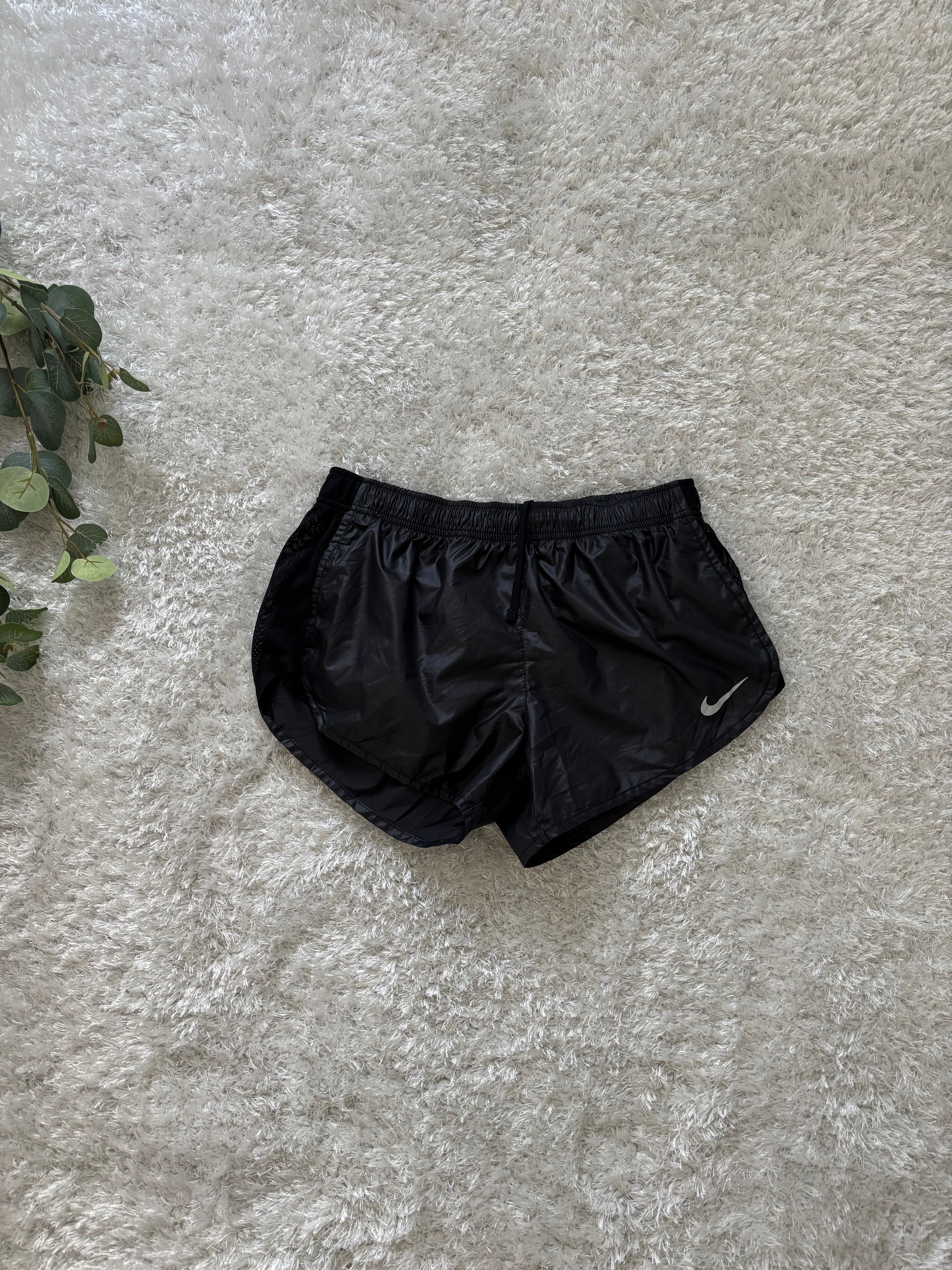 Nike Shorts (Дамско)