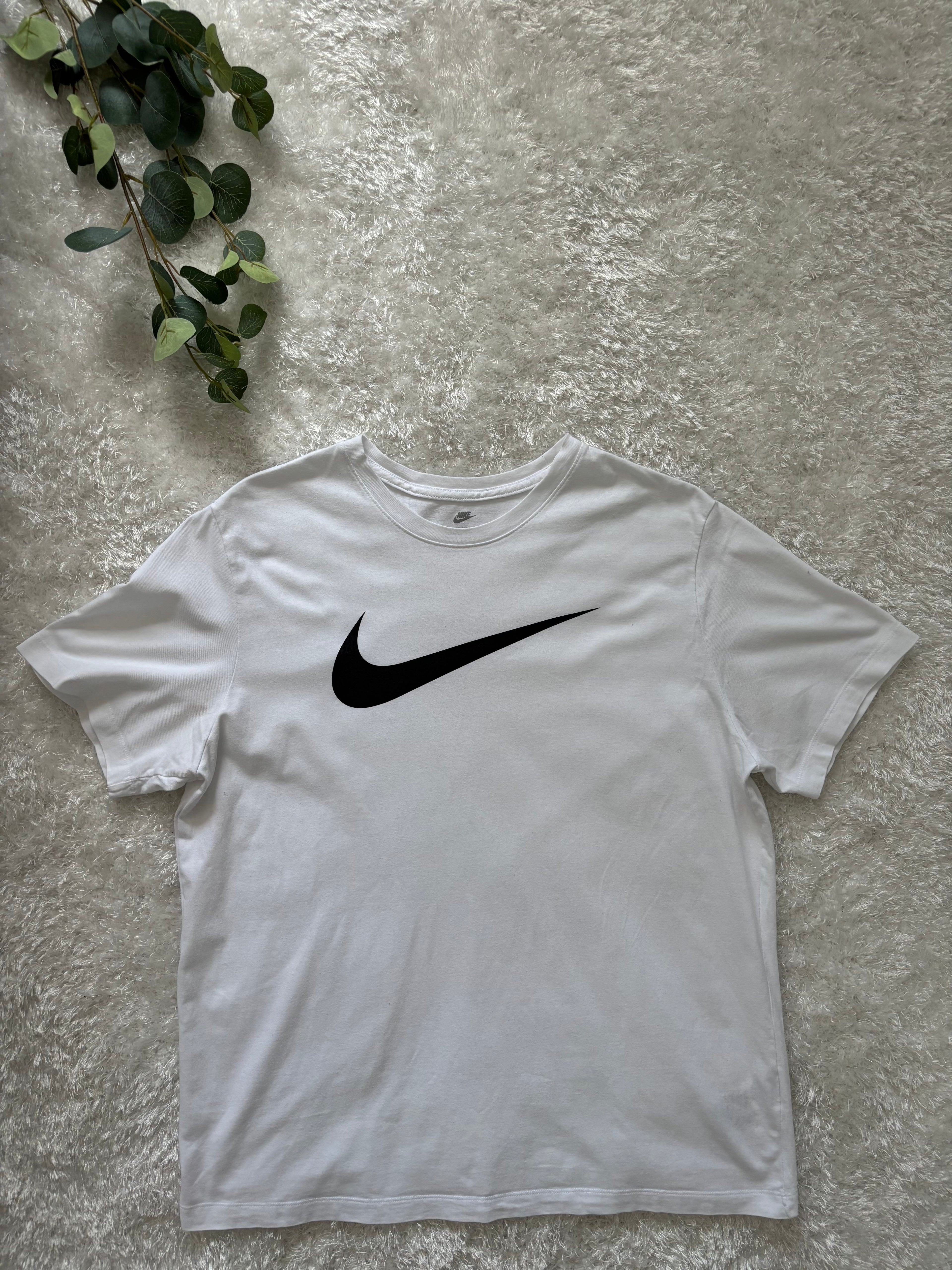 Nike Tee
