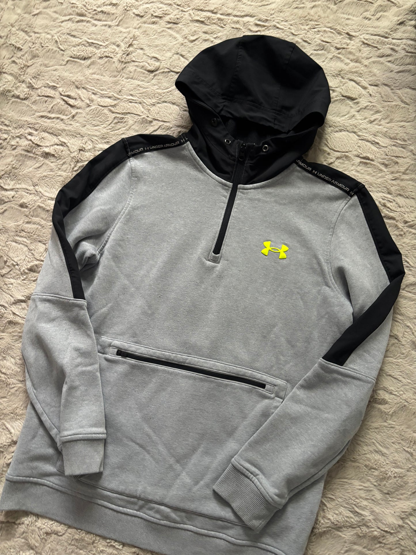 Under Armour Hoodie