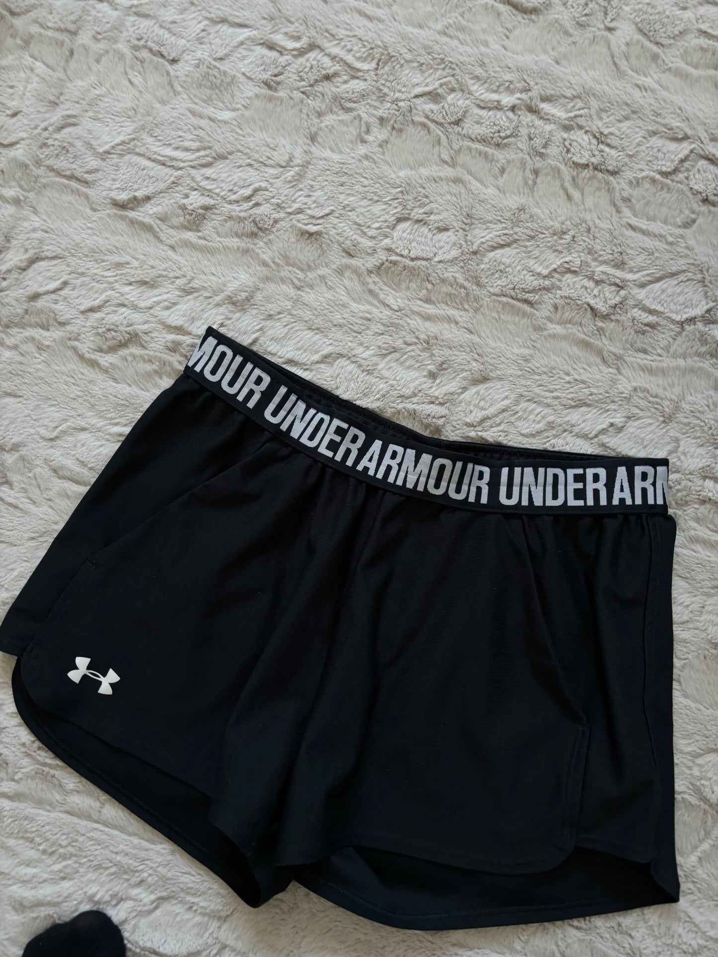 Under Armour Shorts (Дамско)