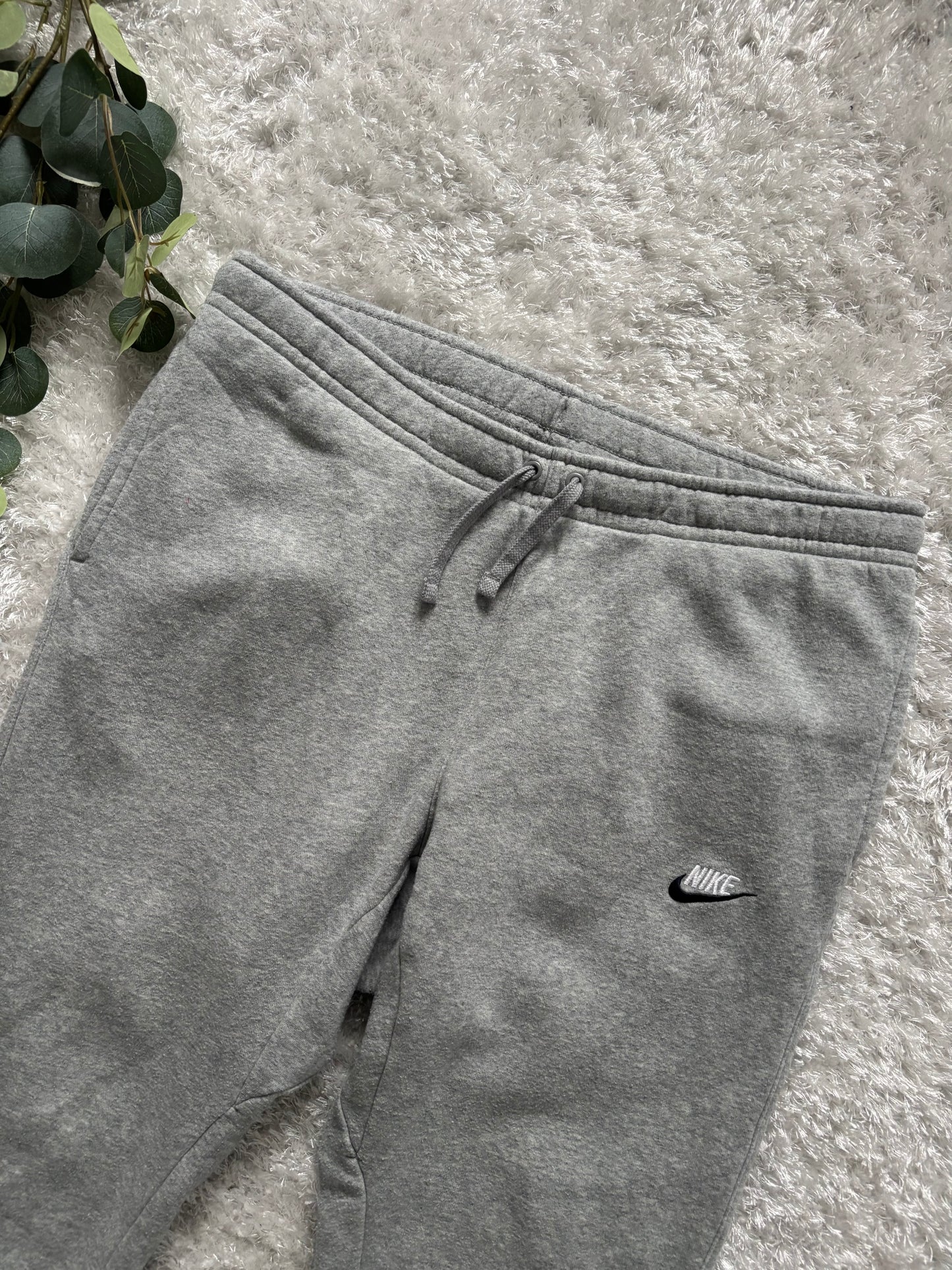 Nike TrackPants