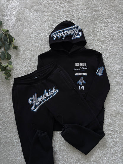 HOODRICH Set