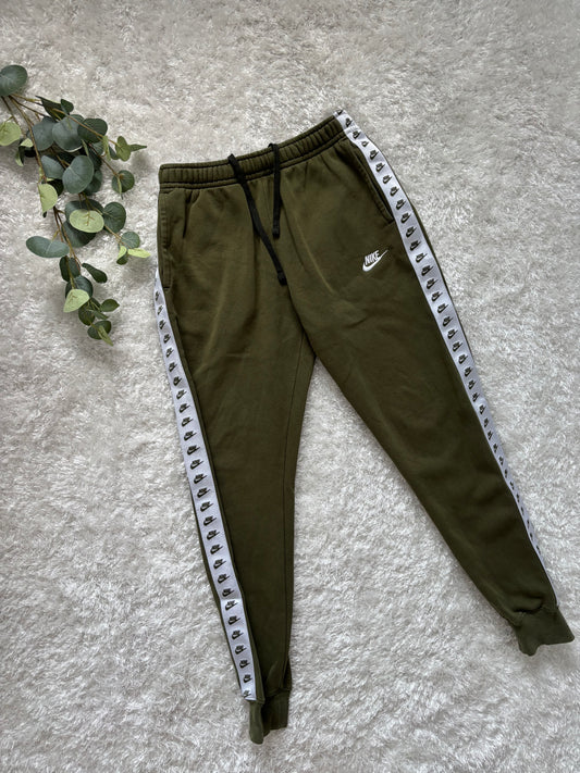 Nike TrackPants