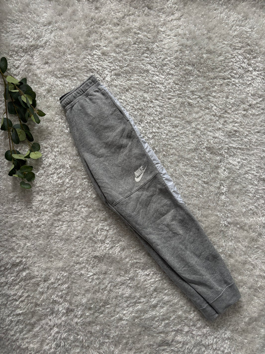 Nike TrackPants