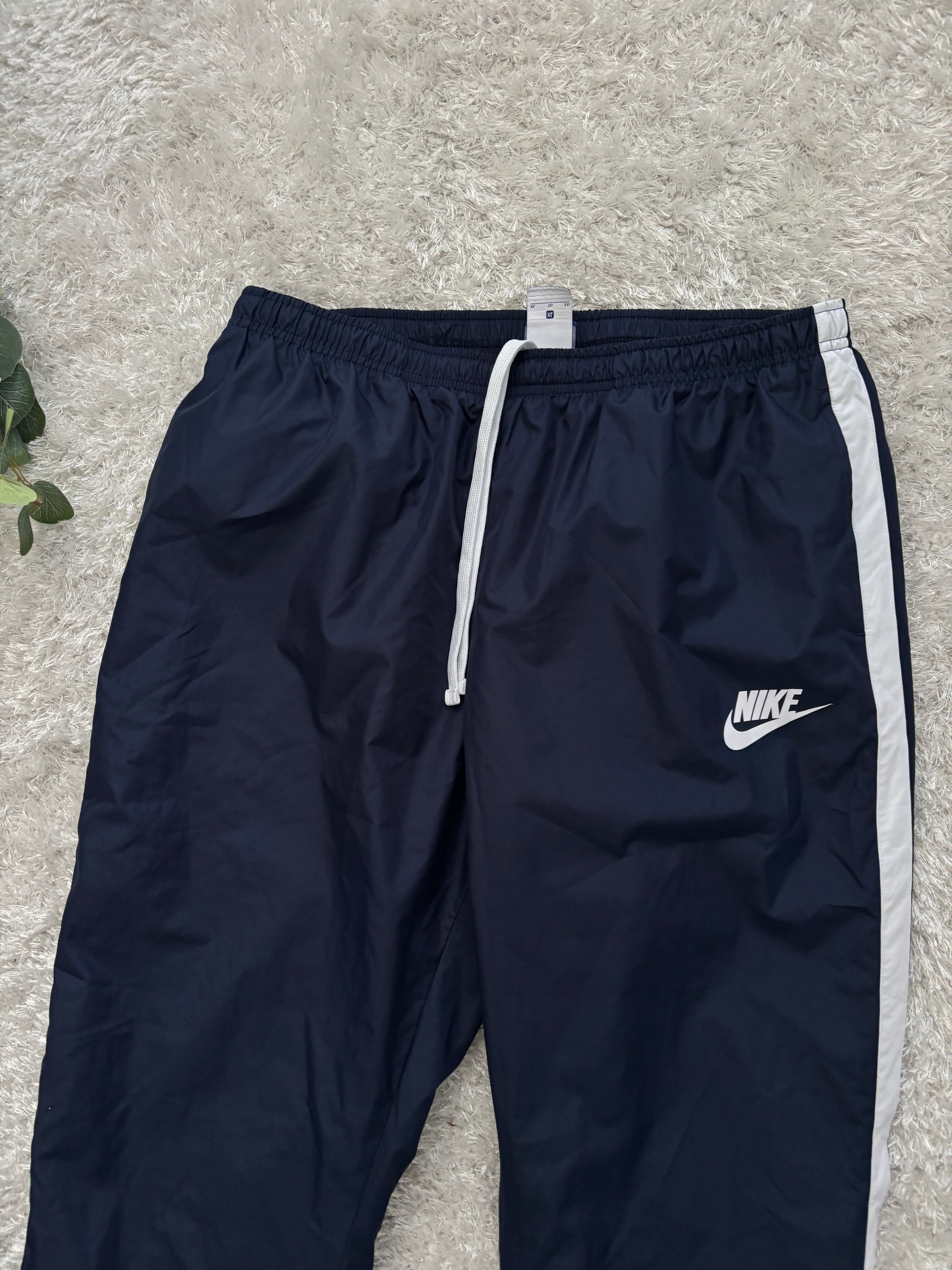 Nike TrackPants