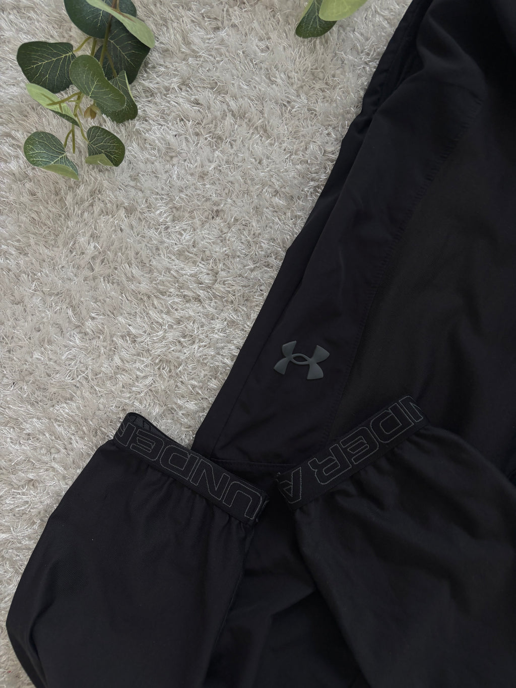 Under Armour TrackPants