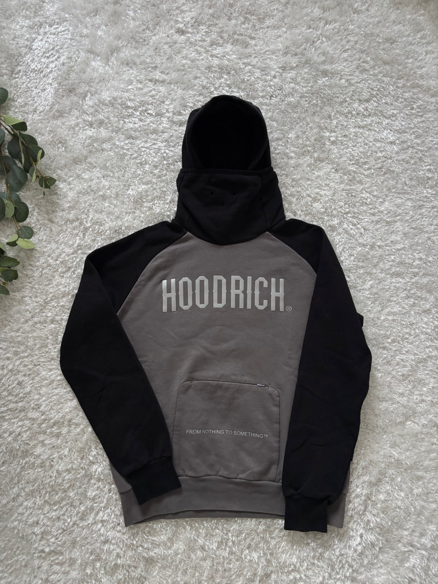 HOODRICH Set