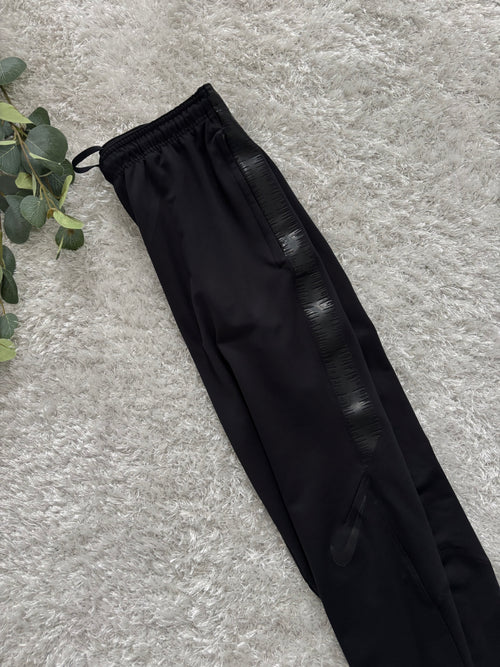 Nike TrackPants