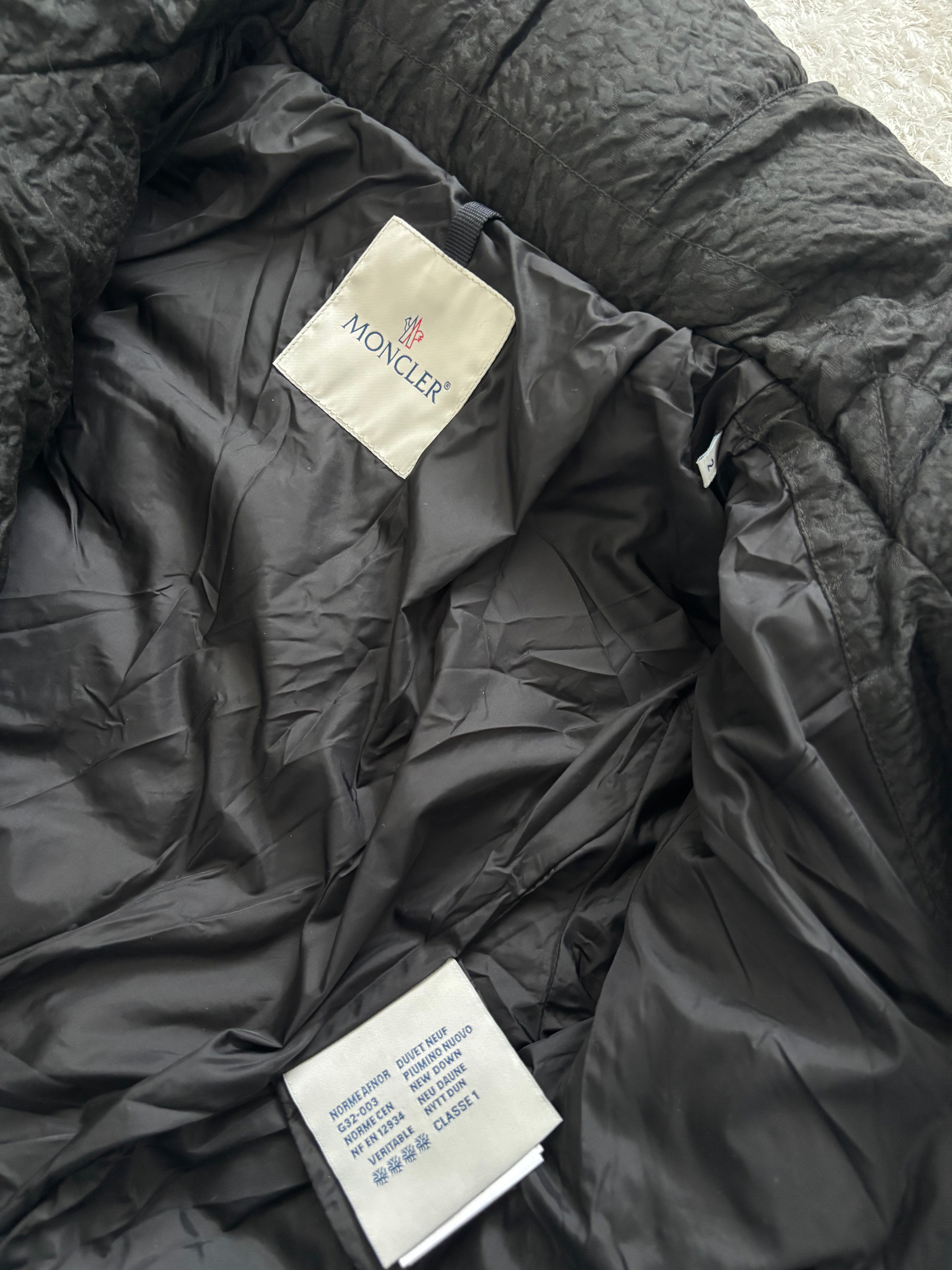 Moncler Jacket (Дамско)