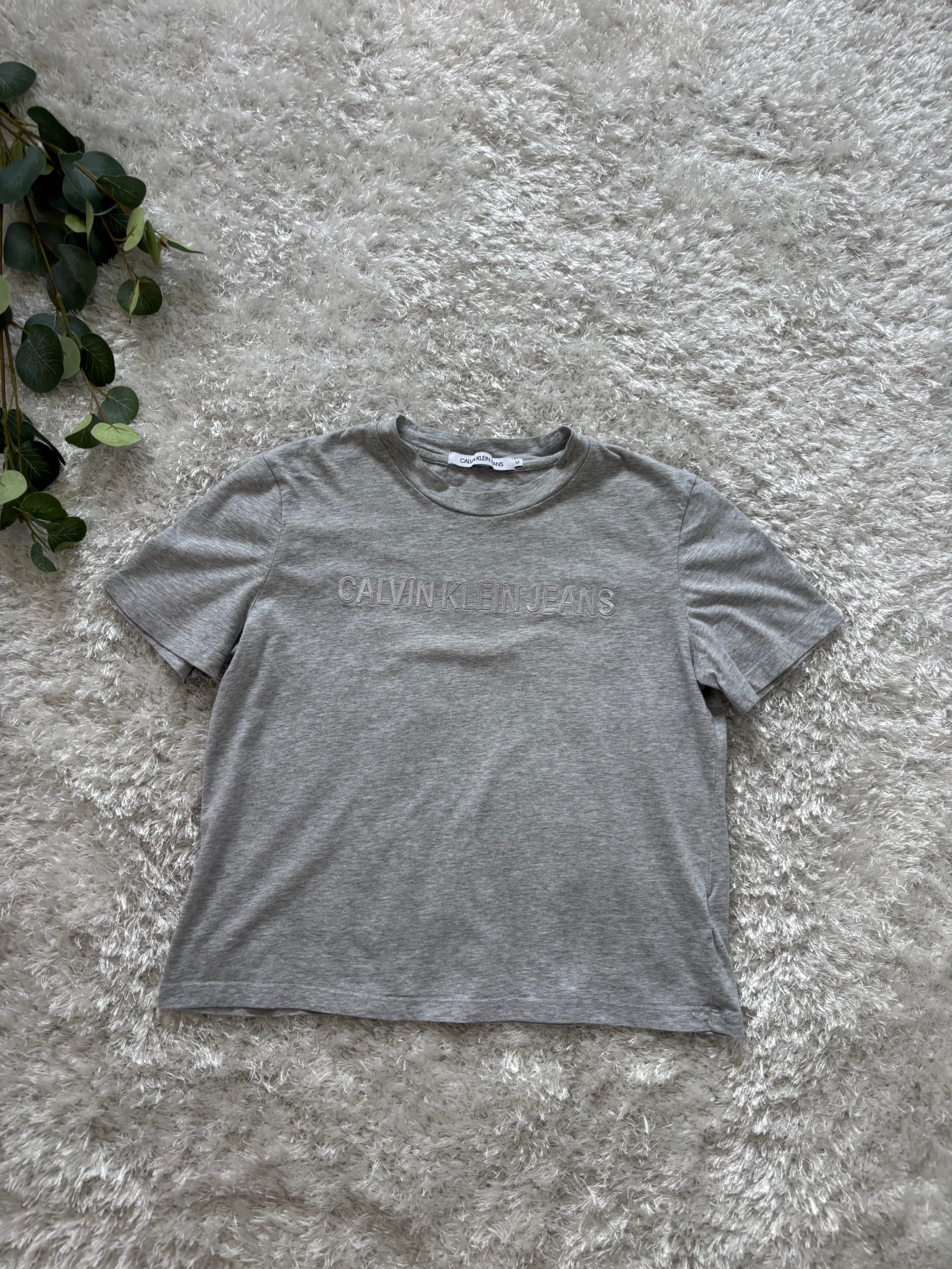 Calvin Klein T-Shirt (Дамско)