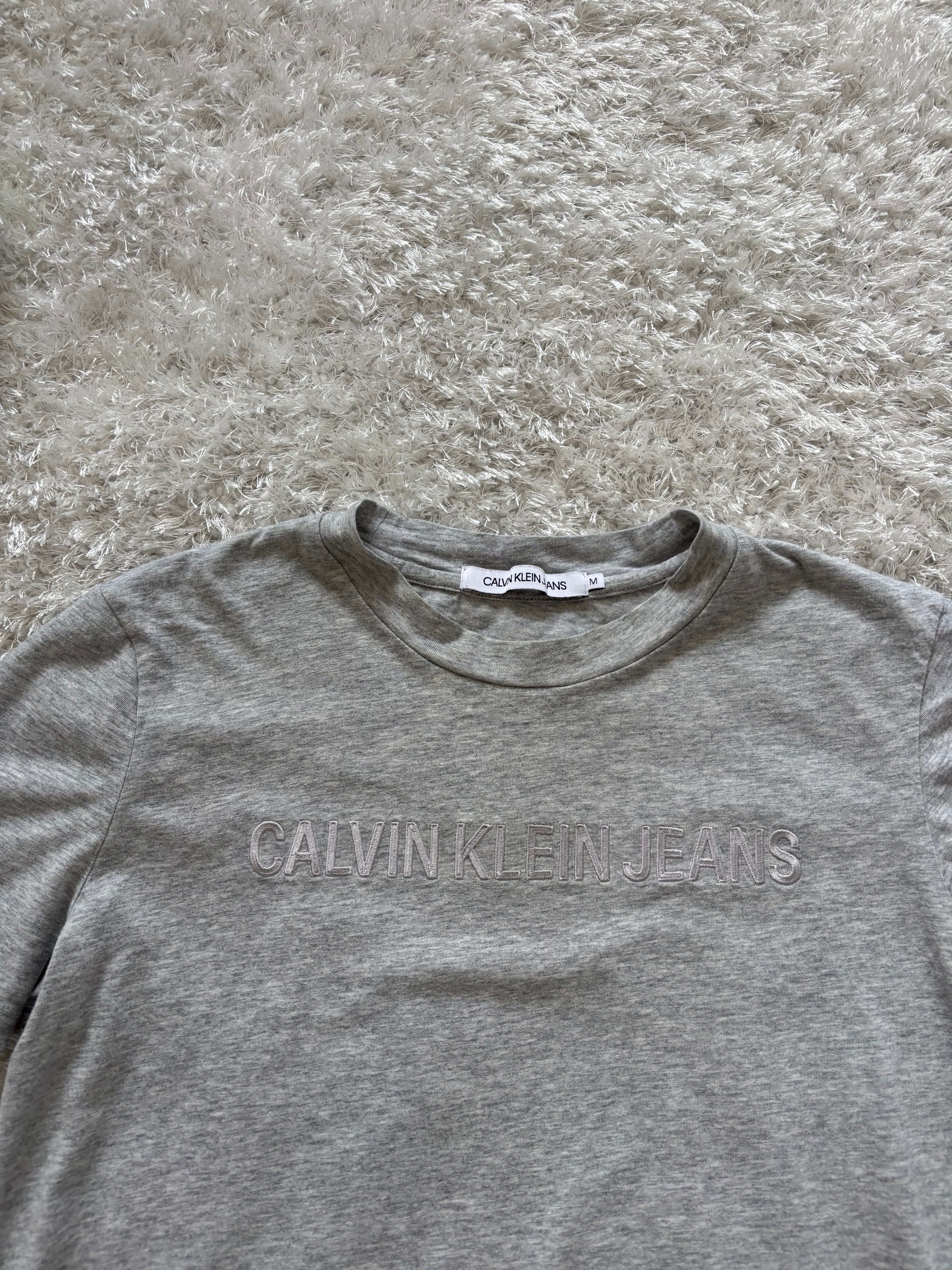 Calvin Klein T-Shirt (Дамско)