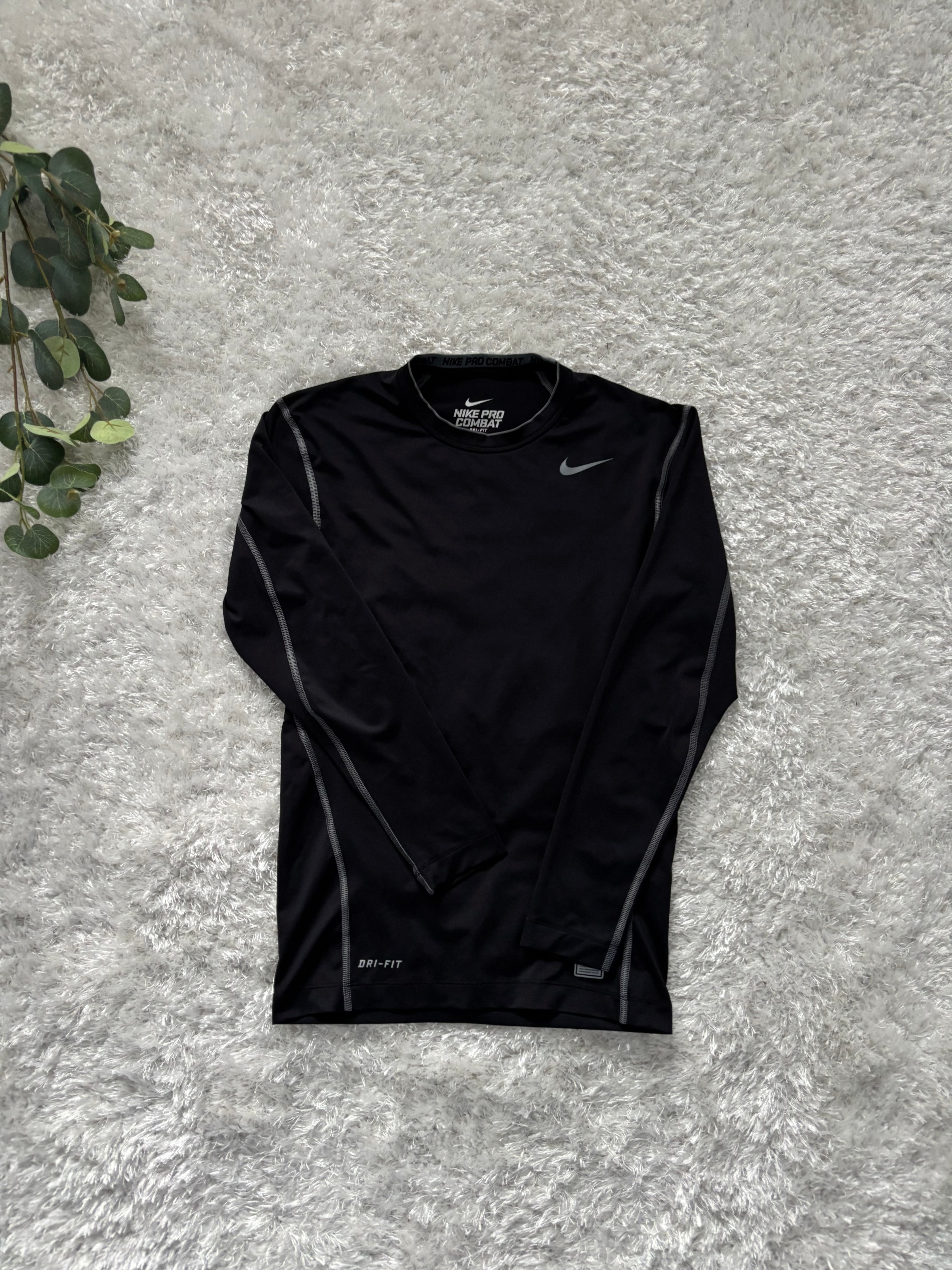 Nike Long Sleeve Training Long Sleeve