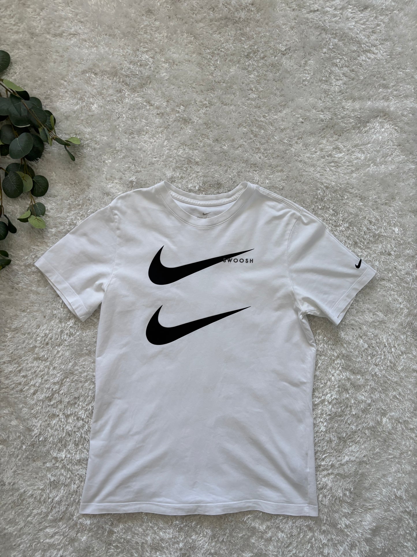 Nike Swoosh T-Shirt