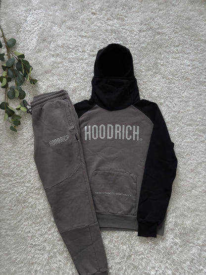 HOODRICH Set
