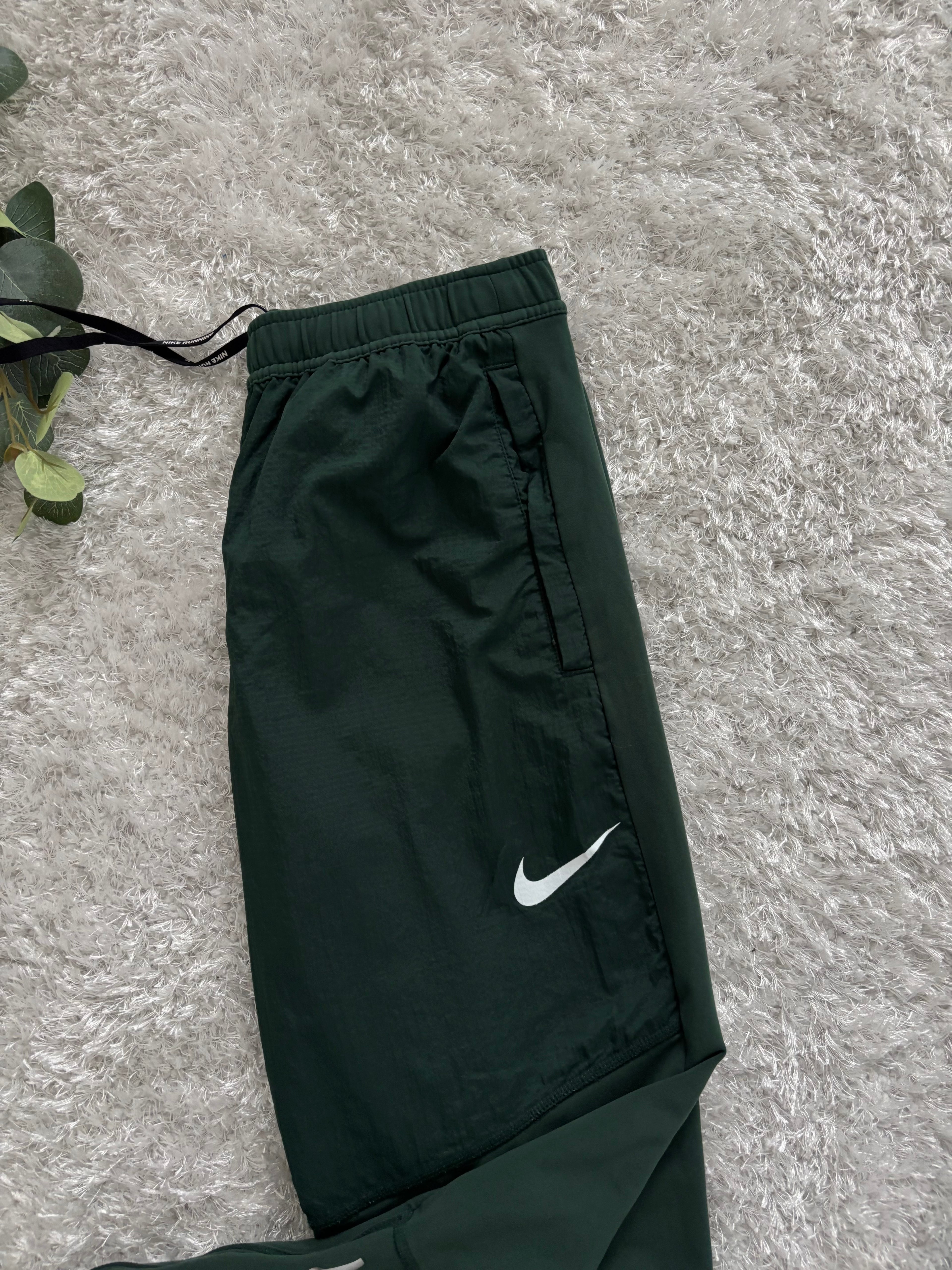 Nike TrackPants