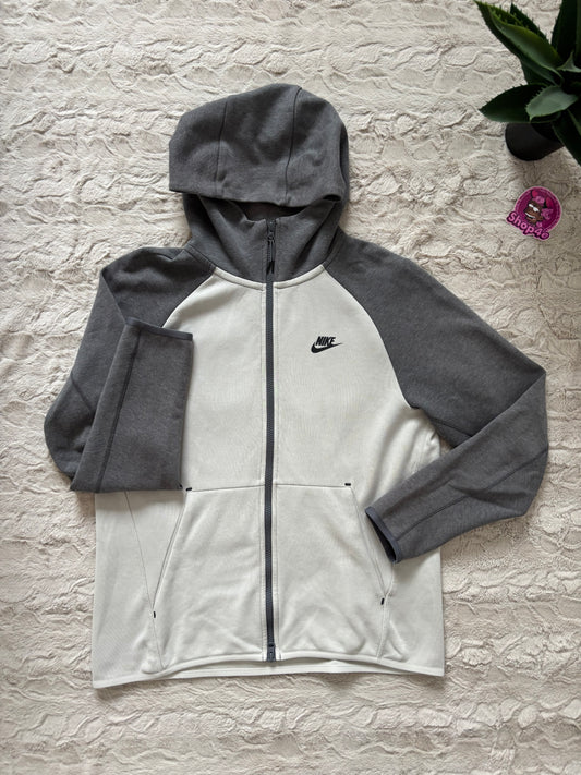 Nike Tech Fleece