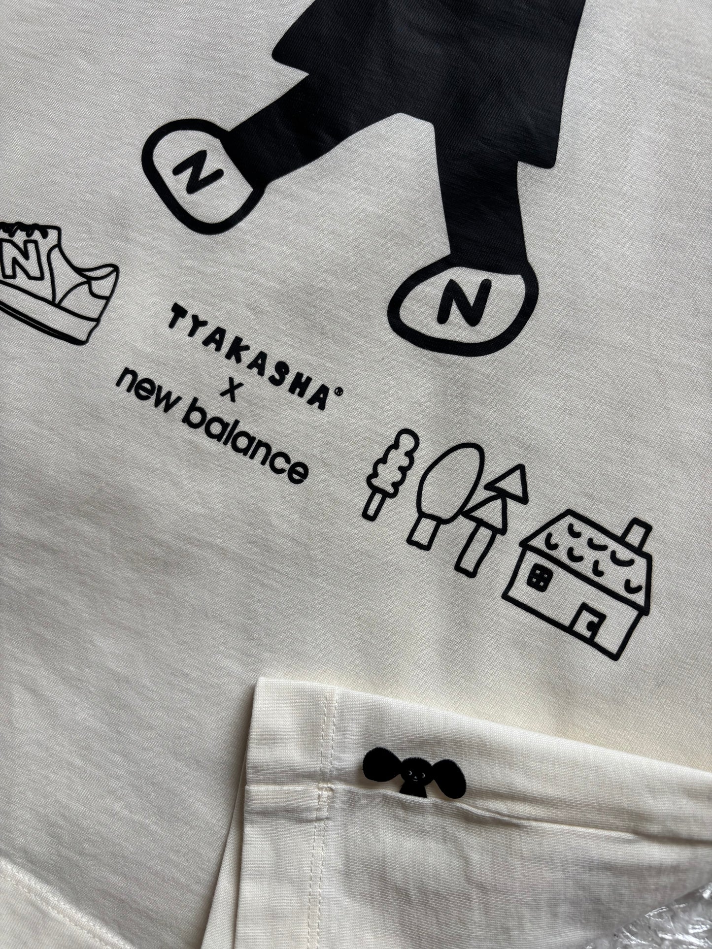 New balance x Tyakasha  T-Shirt