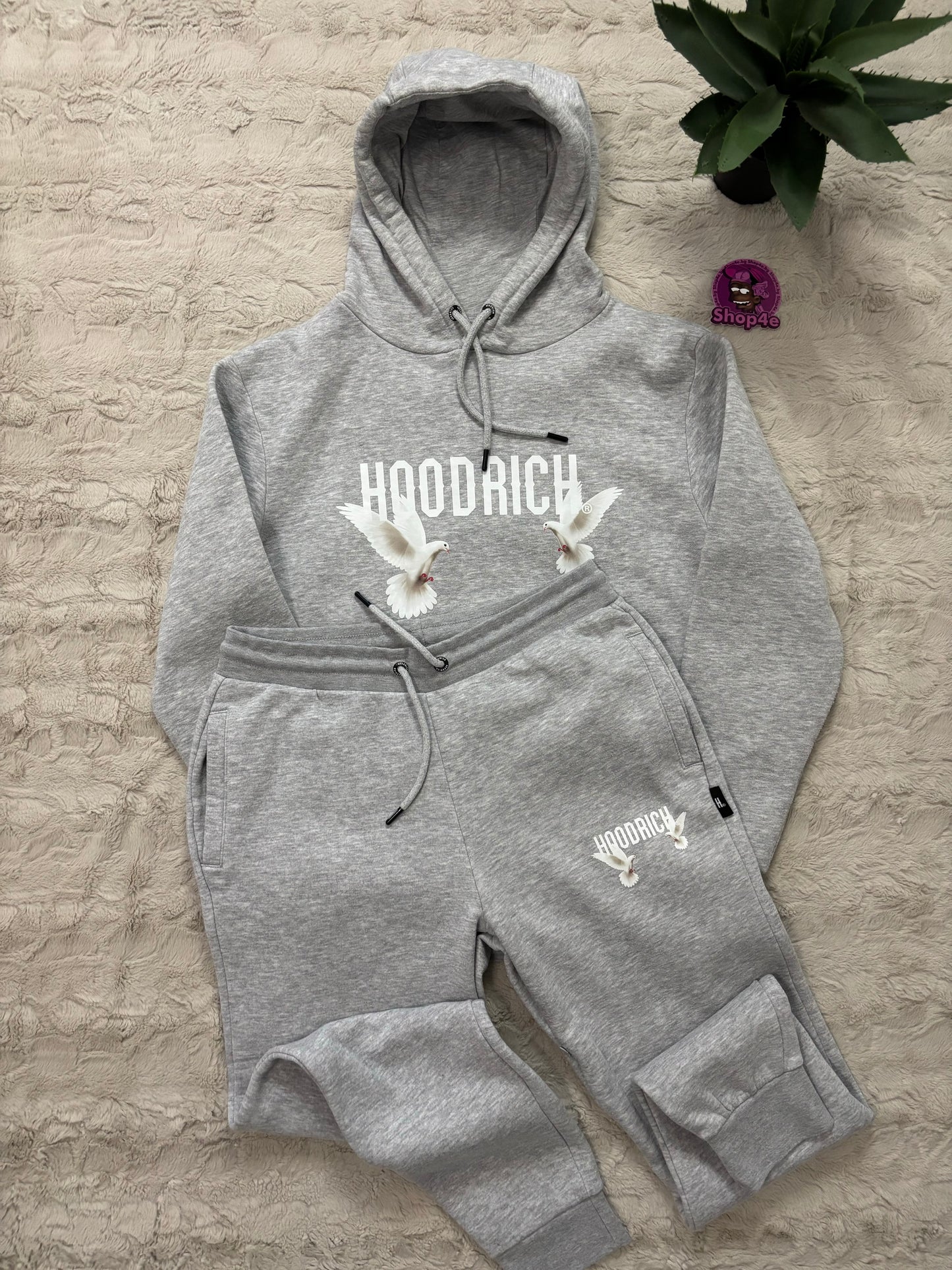 HOODRICH Set