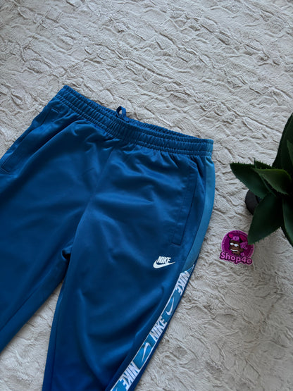 Nike TrackPants