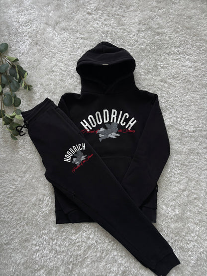 HOODRICH Set