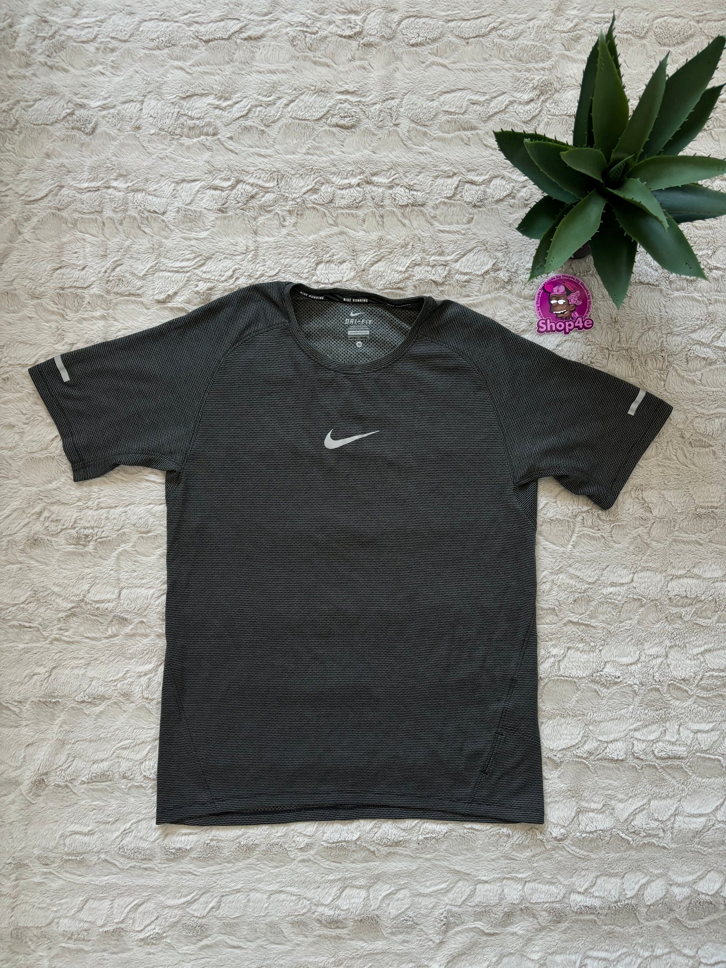 Nike Tee