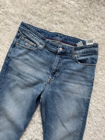 Tommy Hilfiger Jeans (34)