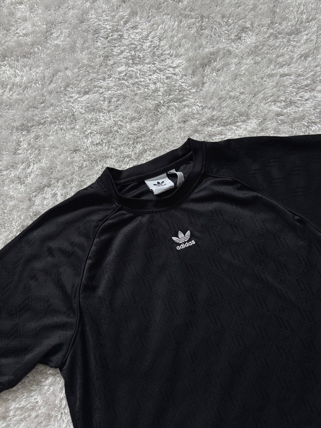 Adidas T-Shirt