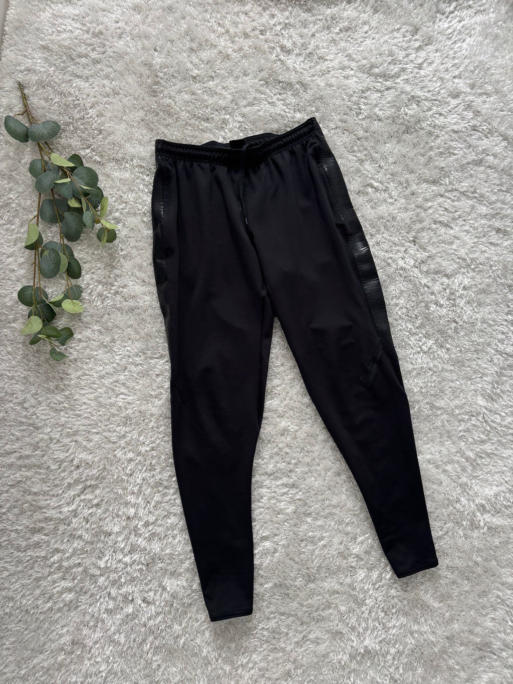 Nike TrackPants