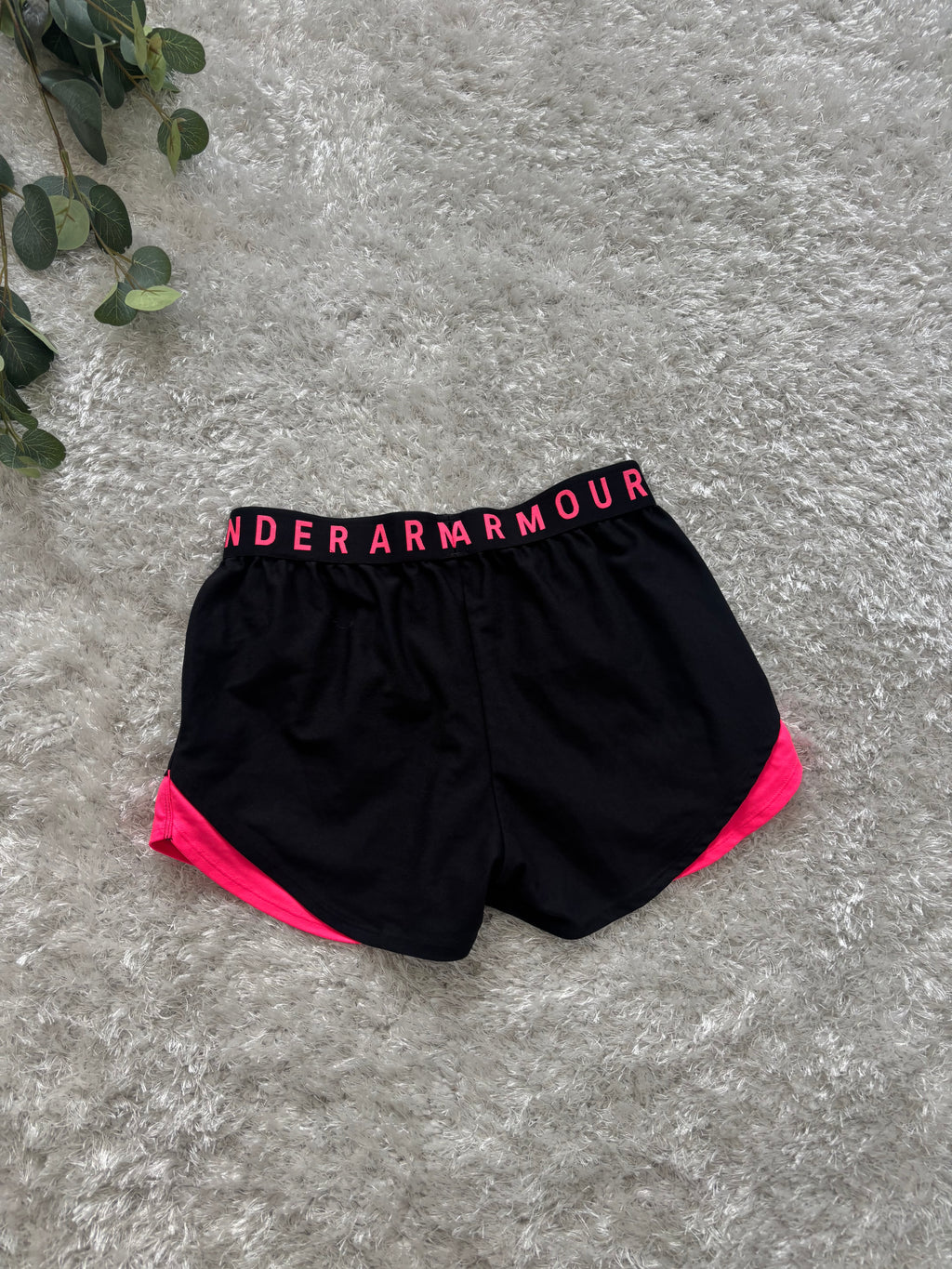 Under Armour Shorts (Дамско)