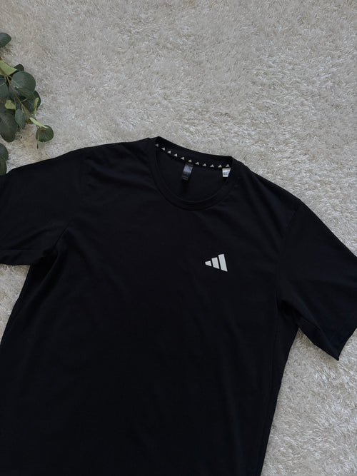Adidas T-Shirt