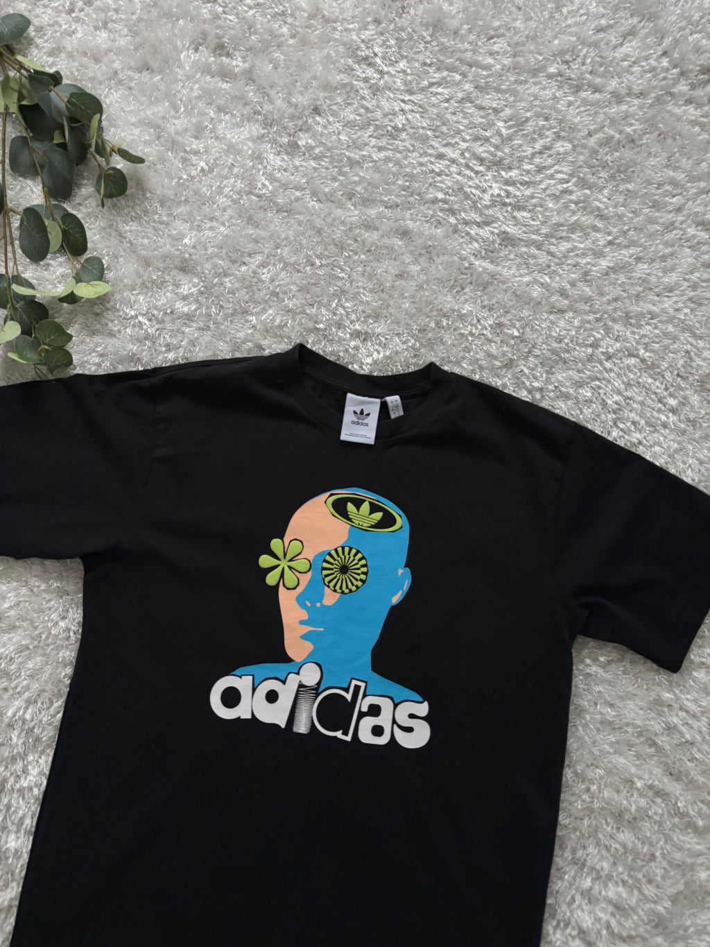 Adidas T-Shirt