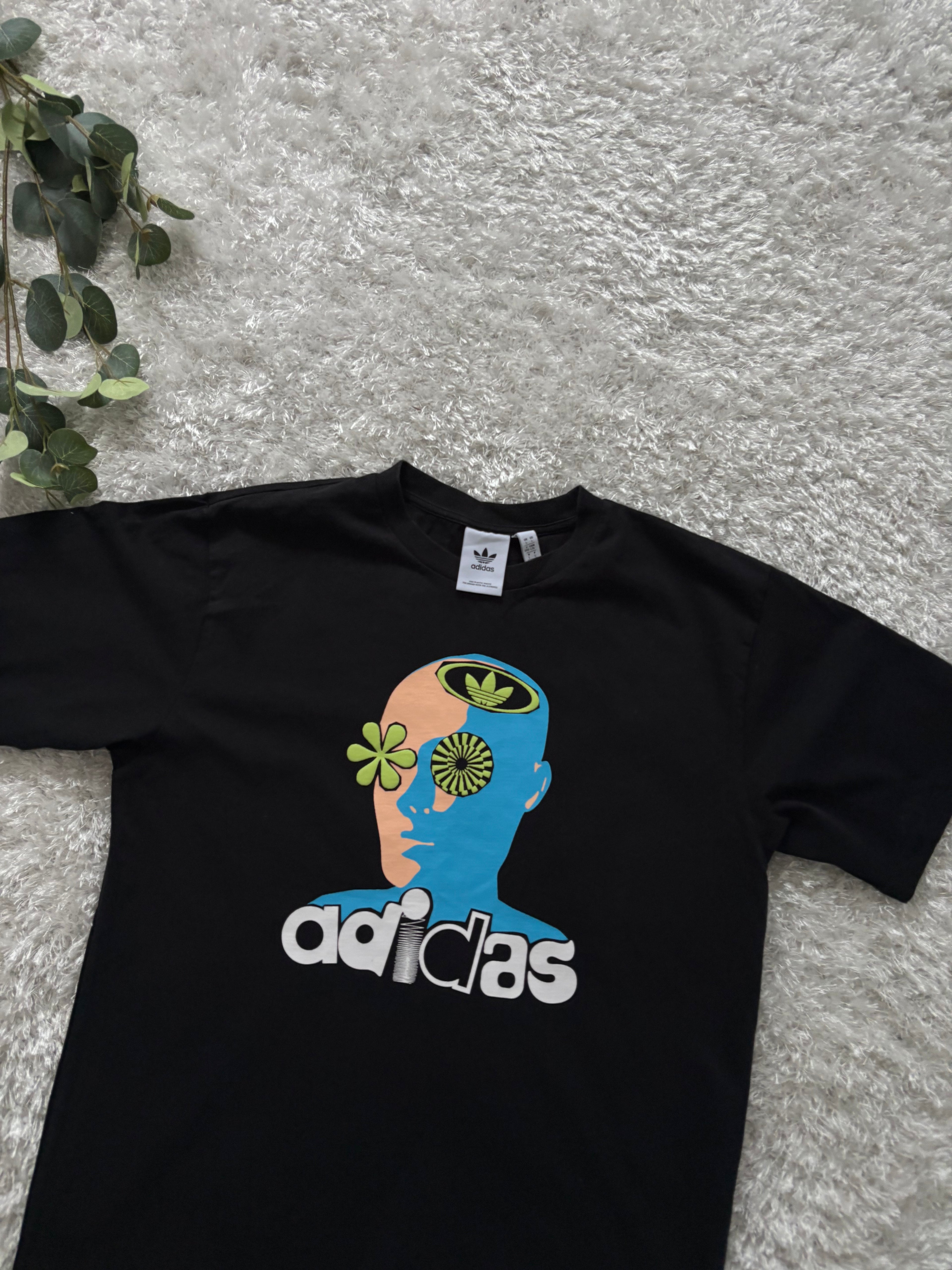 Adidas T-Shirt