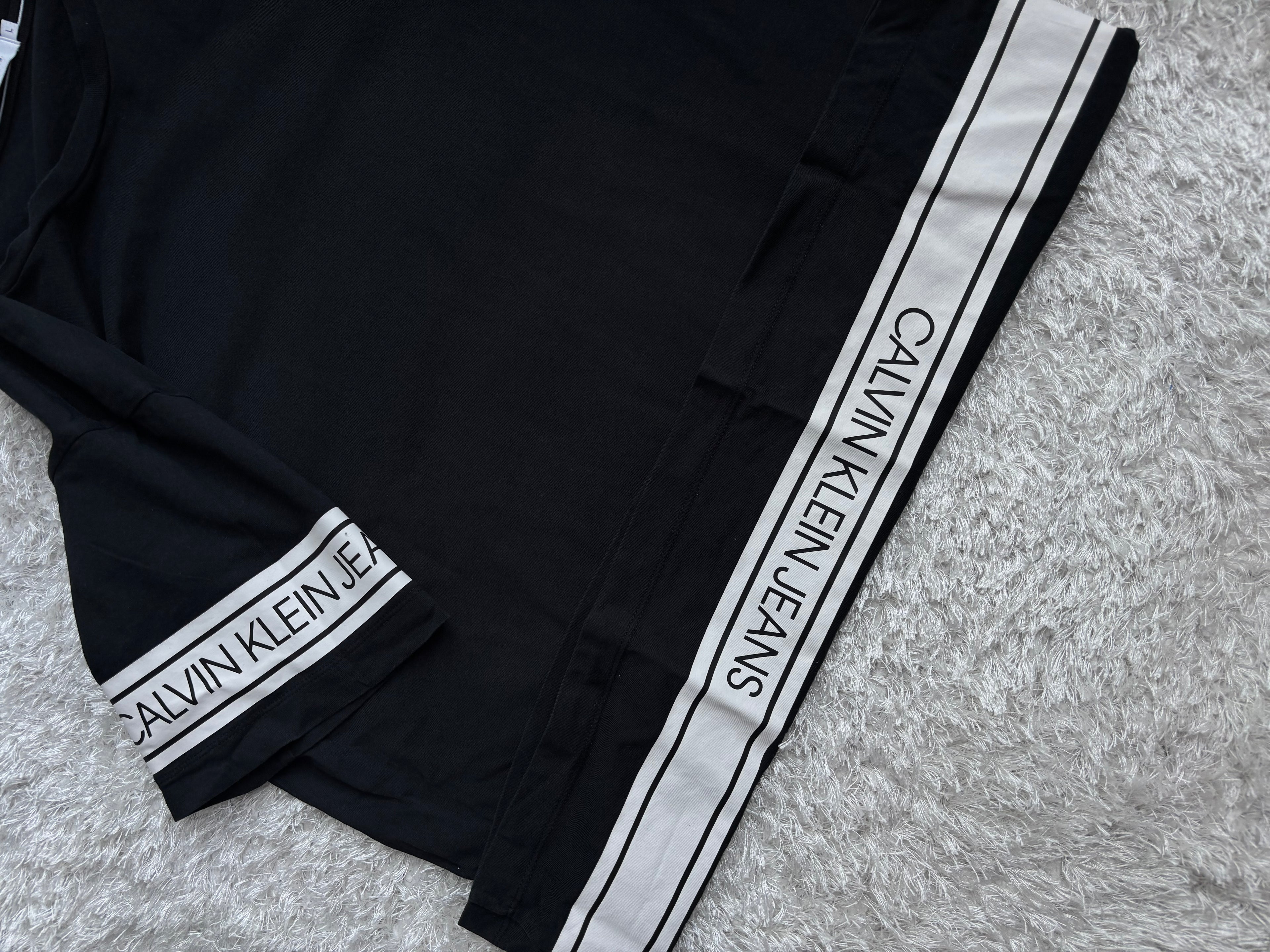 Calvin Klein T-Shirt