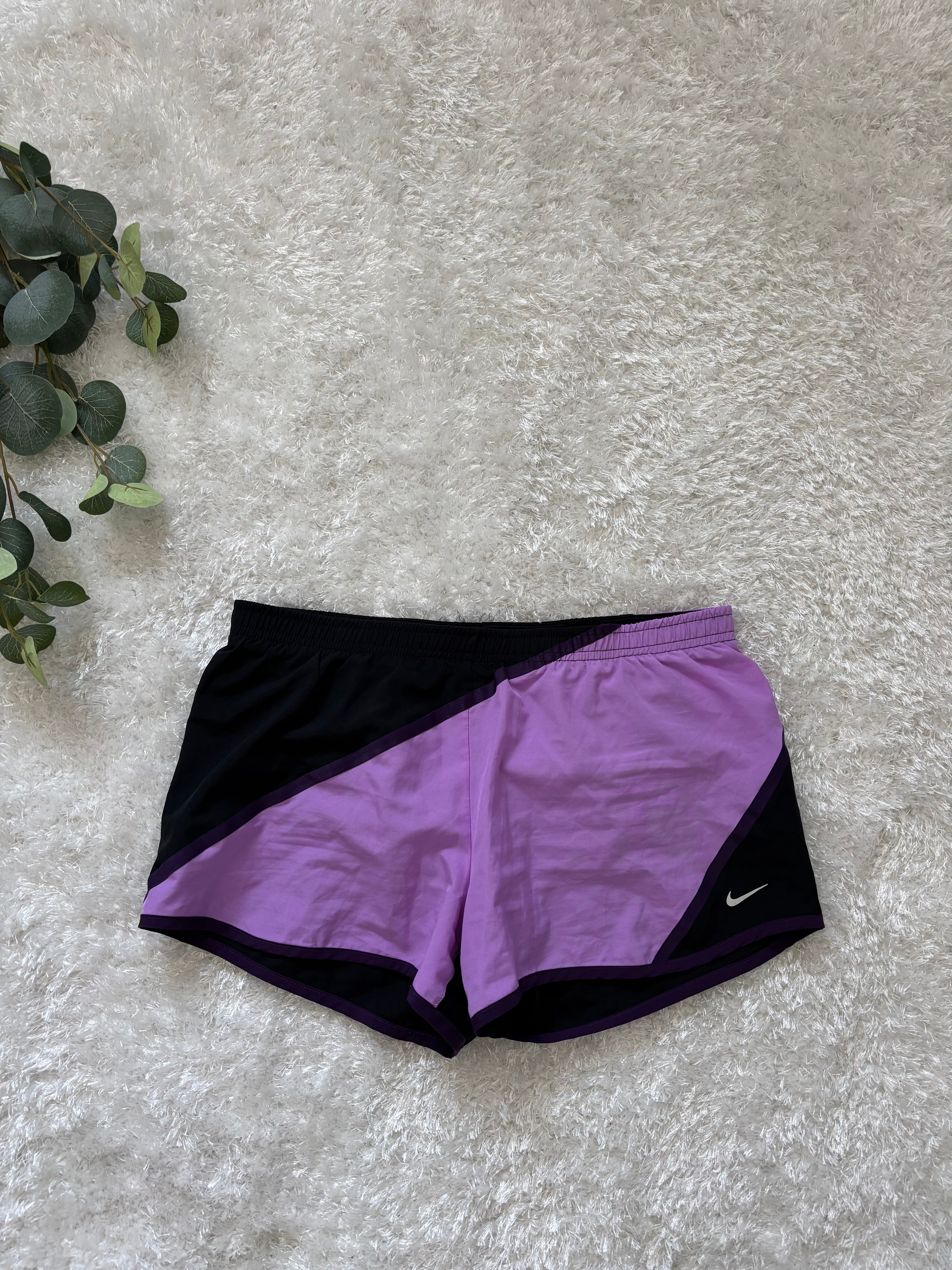 Nike Shorts (Дамско)