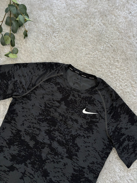 Nike Pro T-Shirt