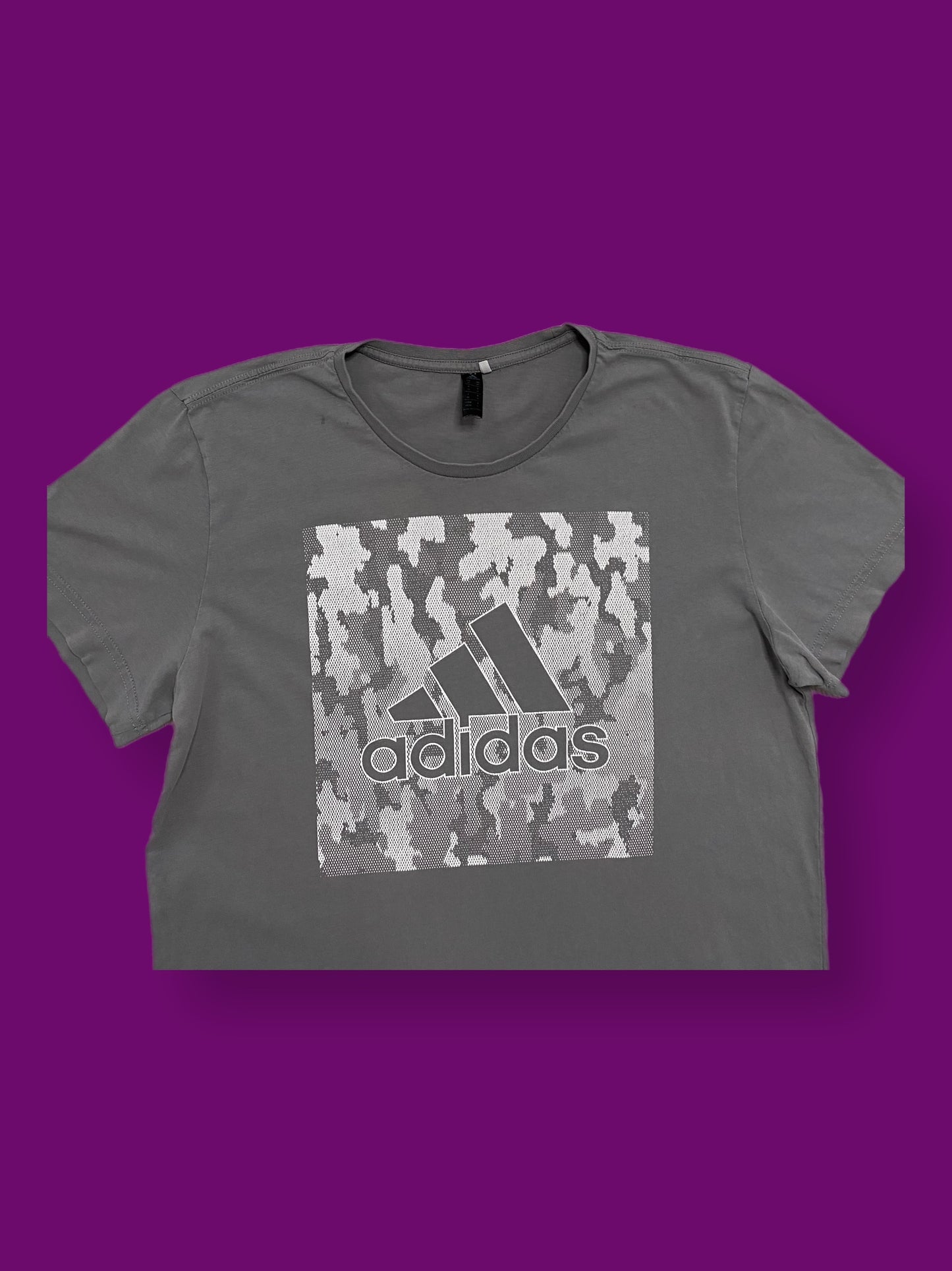 Adidas T-Shirt